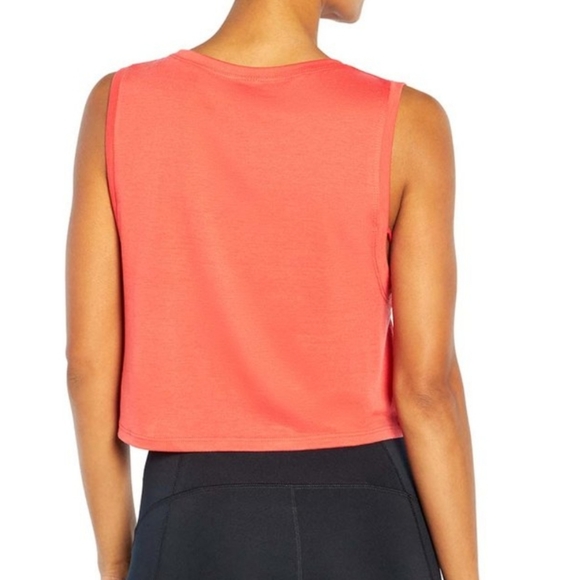 WILDFOX Crisscross Accent Haley Crop Tank in Cayenne - Picture 4 of 6